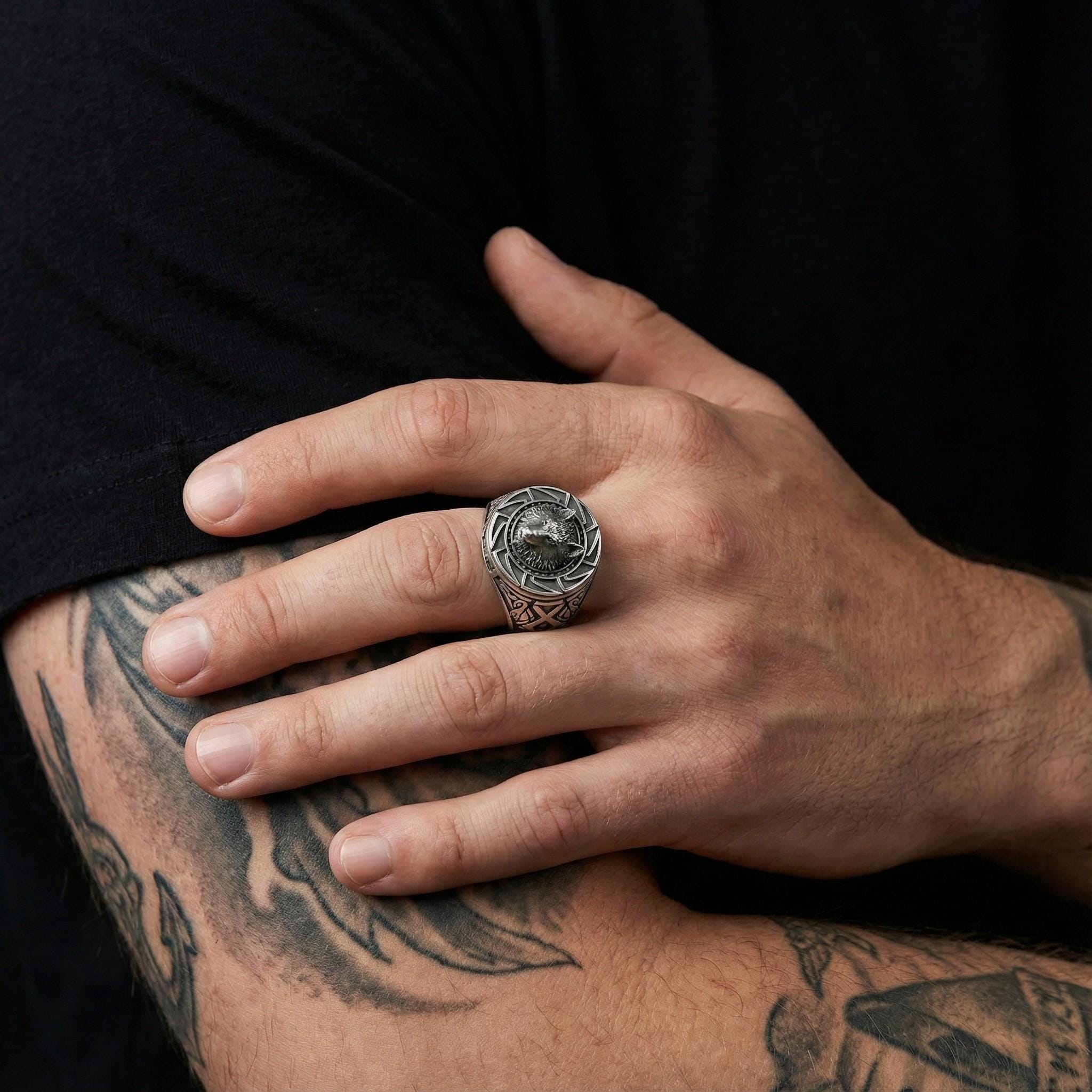 Oksitlenmiş Kurt Yüzüğü – Erkekler İçin Hayvan Takısı