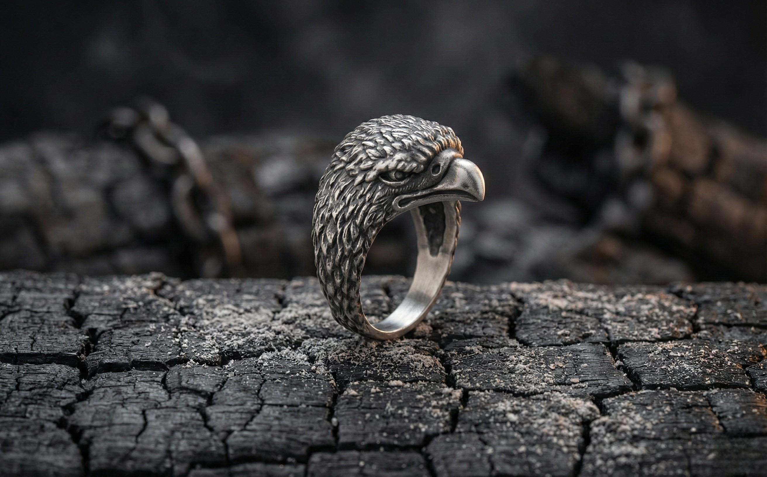 Oksitlenmiş Kartal Başlı Yüzük: Unisex Gümüş Kuş Yüzüğü